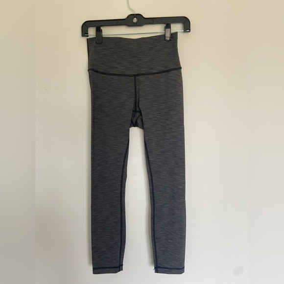 Lululemon High Rise Heather Grey Tights - Picture 1 of 3